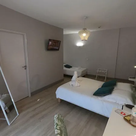 Le Hotel 3*